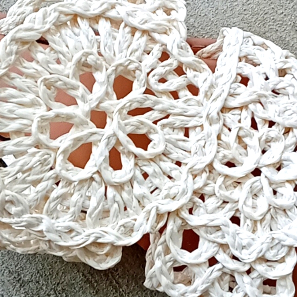 3 For$10 Pink Lily White Crochet Sandals NWOT - Picture 4 of 4